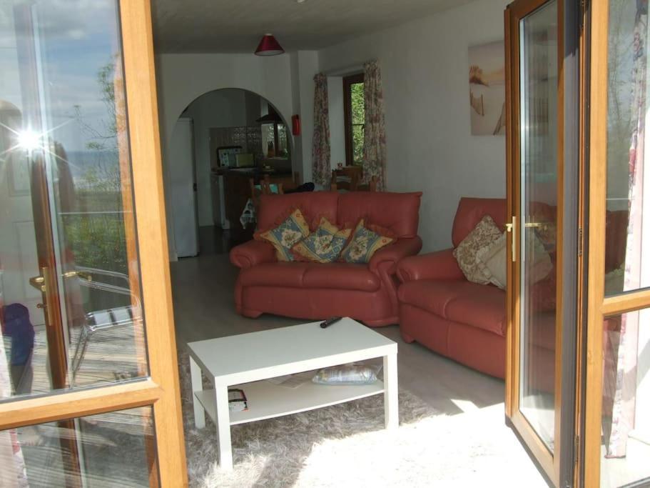 Cottage , Seaside Views, Quiet Beach, Awesome View Pendine Exterior photo